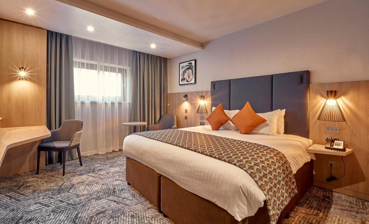 Crowne Plaza Reading Hotel Buitenkant foto