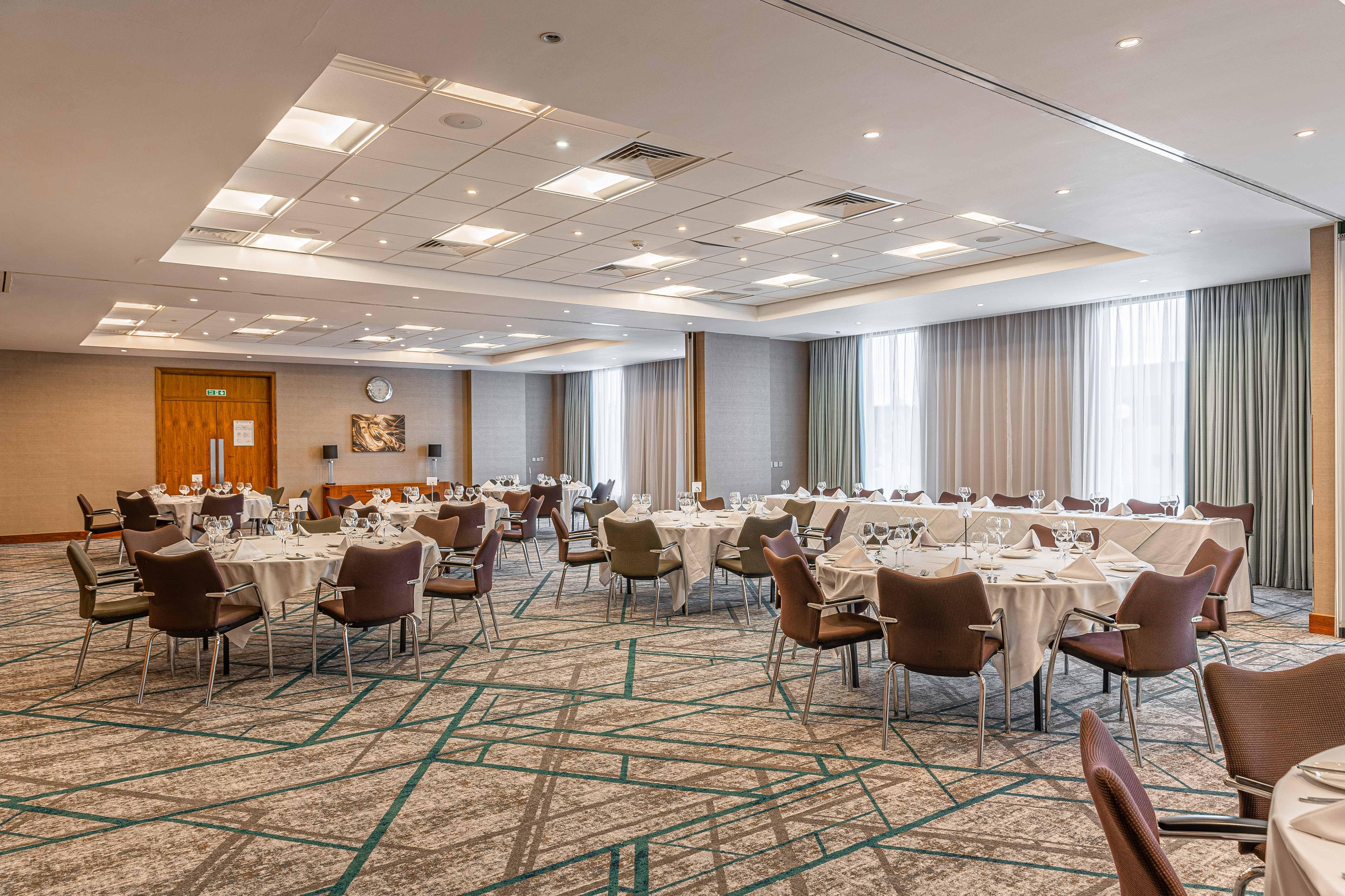 Crowne Plaza Reading Hotel Buitenkant foto