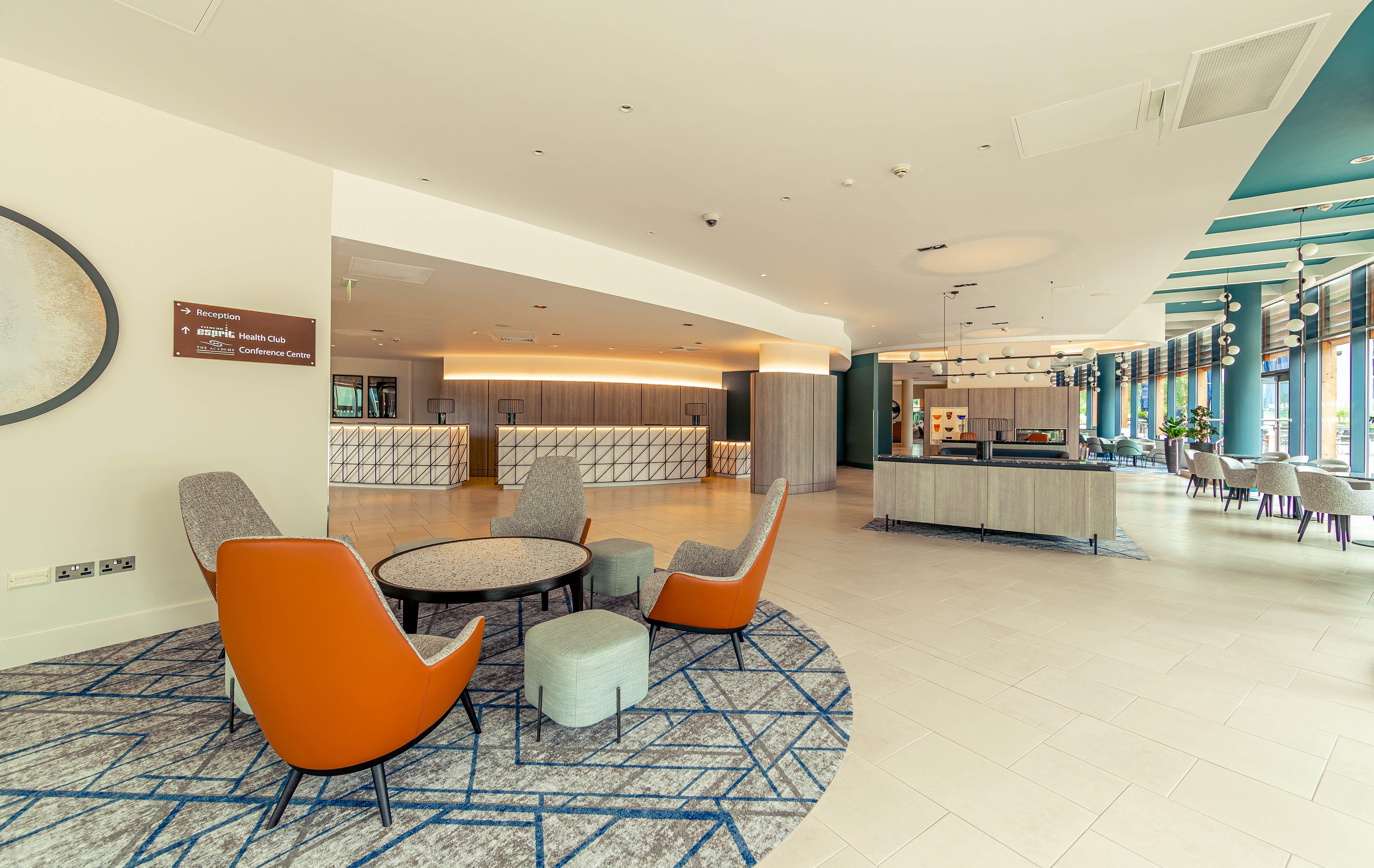 Crowne Plaza Reading Hotel Buitenkant foto