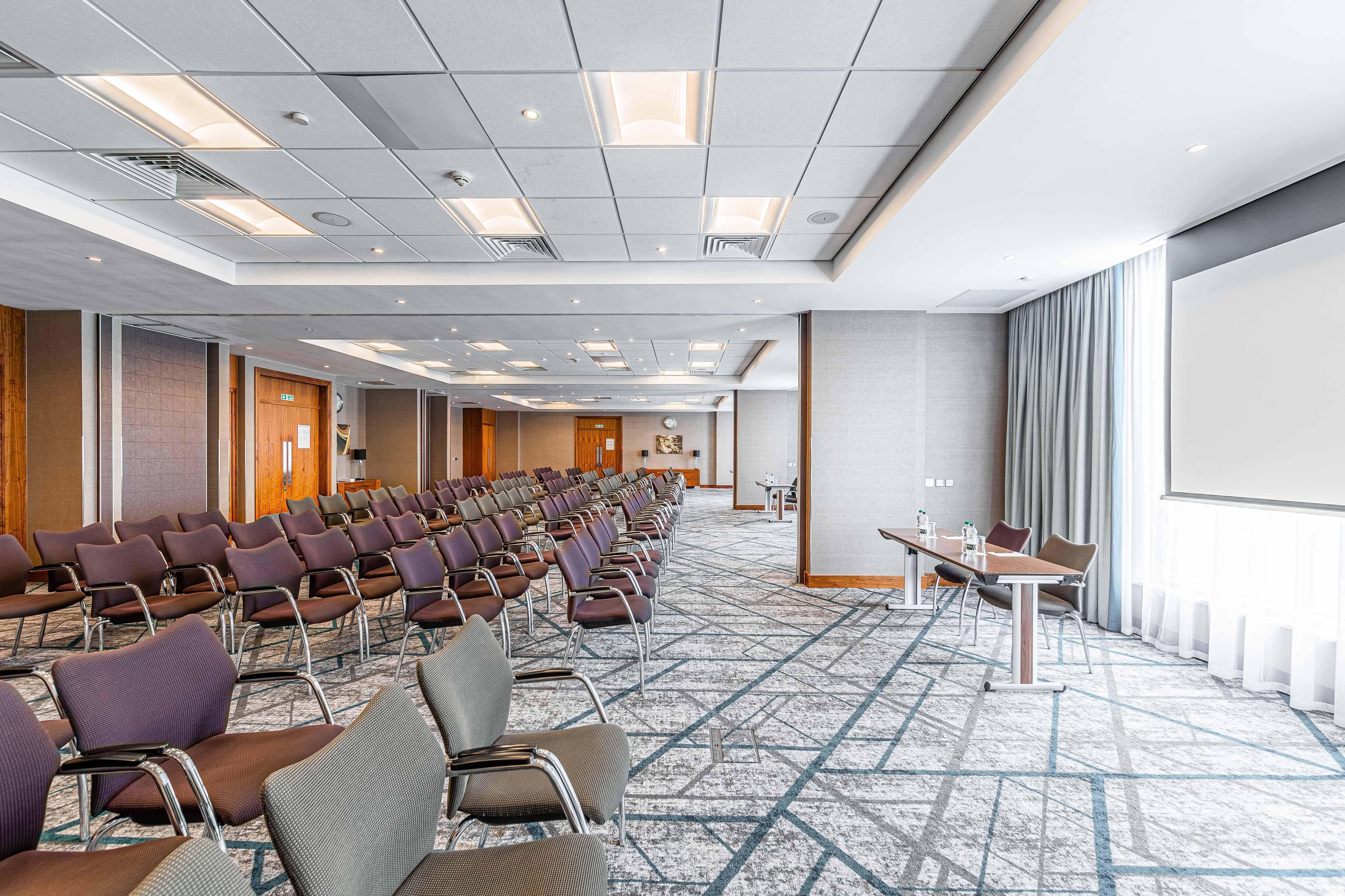 Crowne Plaza Reading Hotel Buitenkant foto