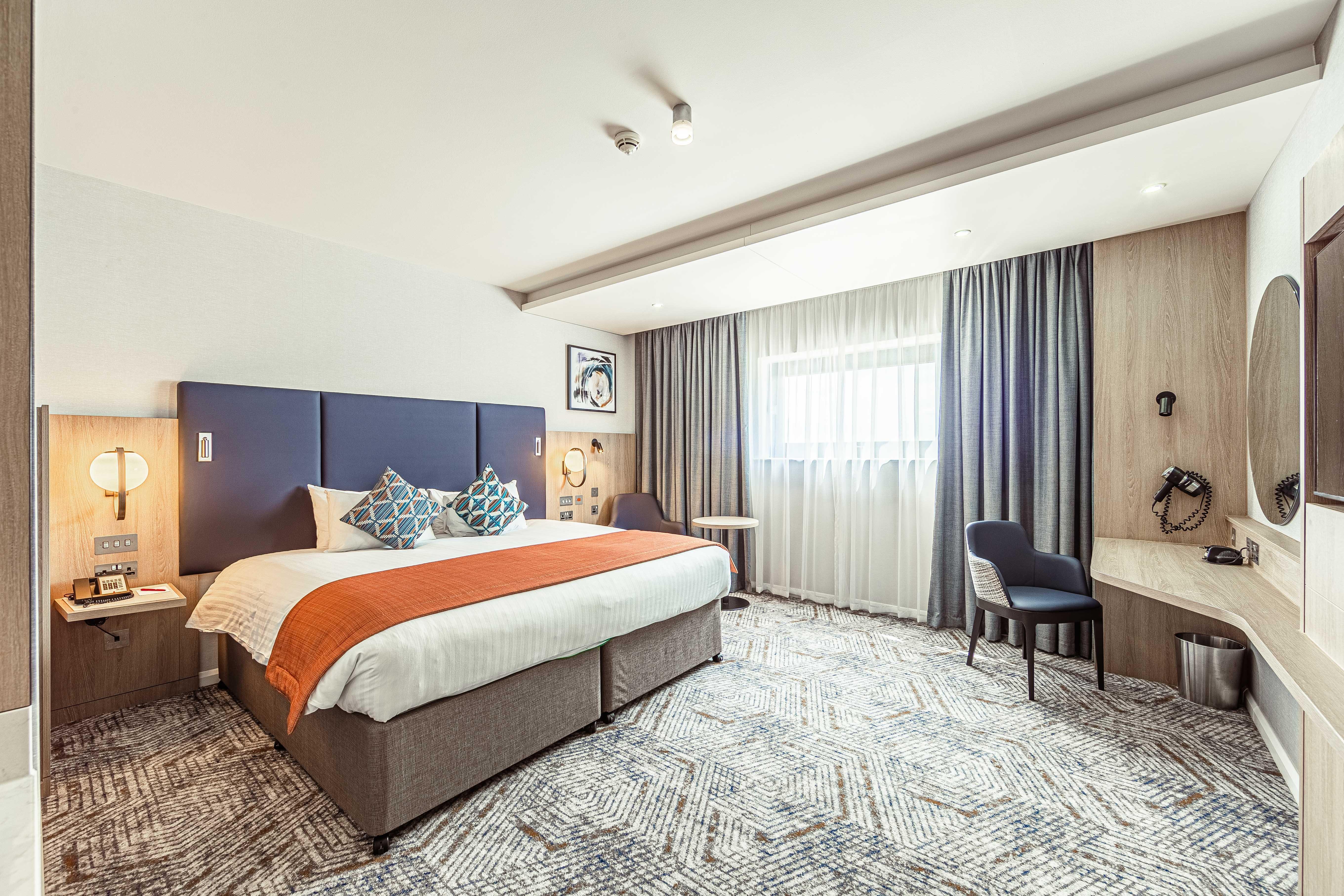 Crowne Plaza Reading Hotel Buitenkant foto